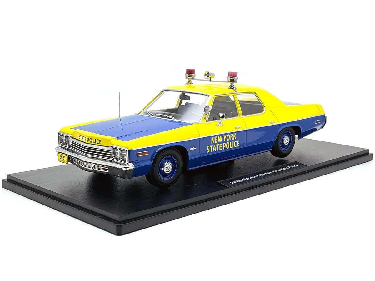 Amazon.com: KK Scale Models 1/18 - Dodge Monaco New York State